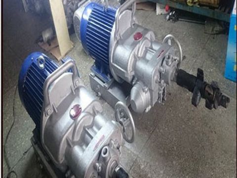 點擊查看詳細信息<br>標題：巖石電鉆 閱讀次數(shù)：1889
